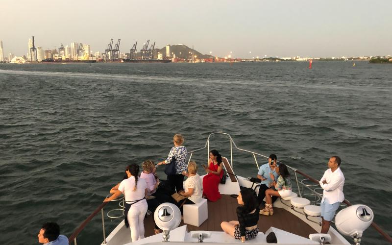 ATARDECER BAHIA DE Cartagena baytours