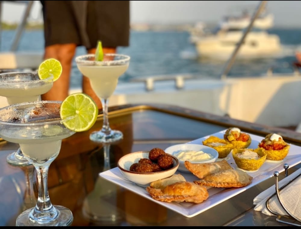 ATARDECER BAHIA DE Cartagena baytours
