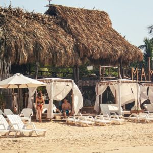 MAMBO BEACH (Playa Blanca - Barú)
