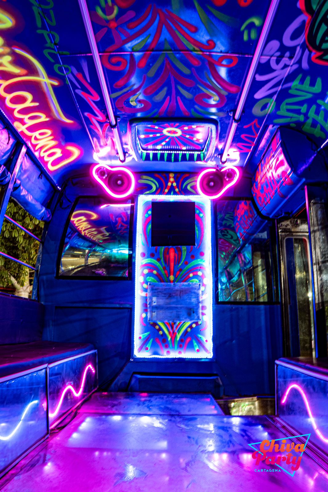 PARTY BUS - Imagen 4