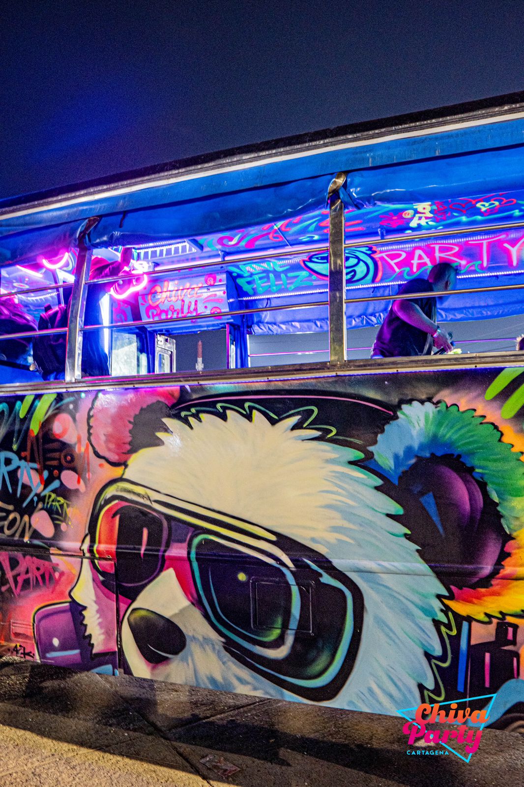 PARTY BUS - Imagen 7