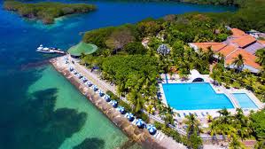 ISLA COCOLISO (OPEN BAR PREMIUM)